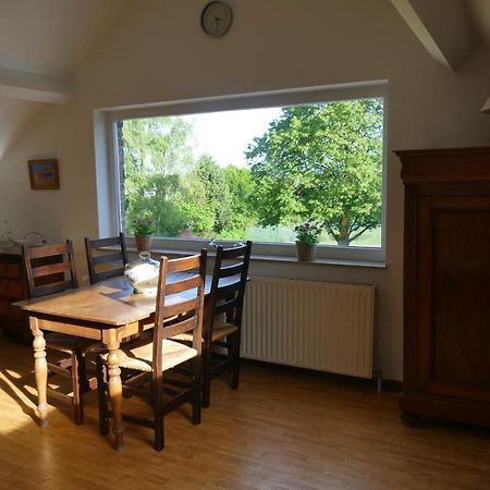 B&B Aux Beaux Buis Blegny Bagian luar foto